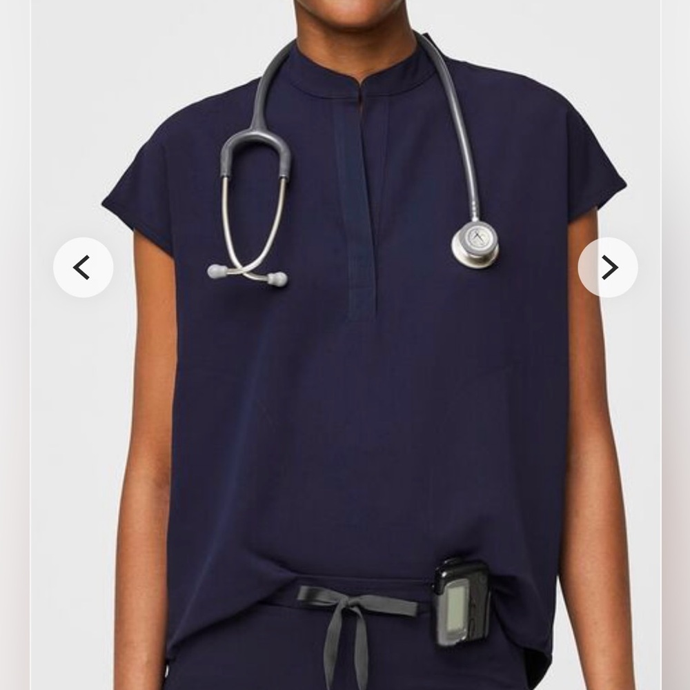 FIGS Rafaela freex navy scrub top, small, new with tags